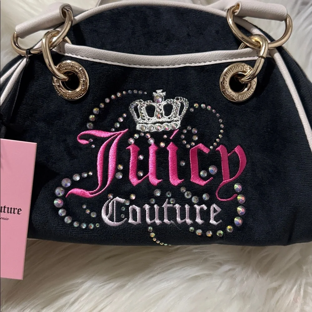 Viral juicy couture satchel bag
In perfect condition brand new with tags - Picture 3 of 7